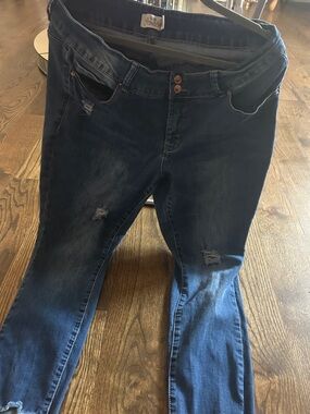 Women’s Dark Blue Distressed Stretch Jeans